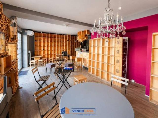 Locale Commerciale in affitto a Piemonte, Cuneo