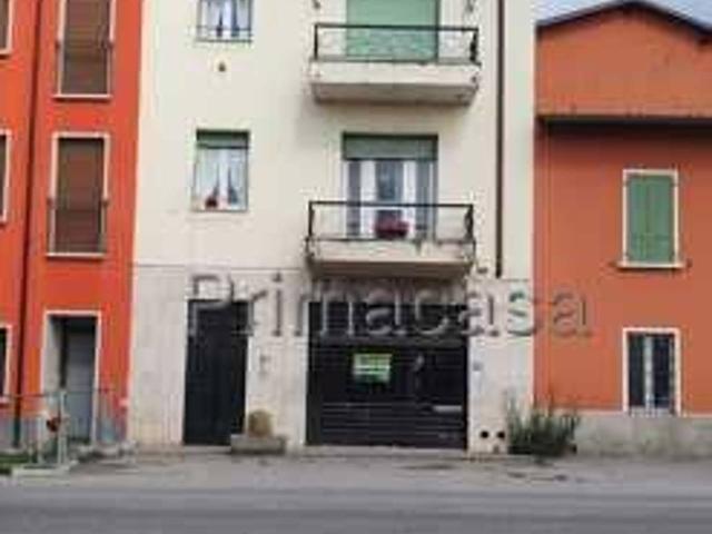 Locale Commerciale in affitto a Nuvolento, Lombardia