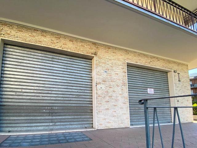 Locale Commerciale in affitto a Comunità montana della Valle Sabbia, Odolo