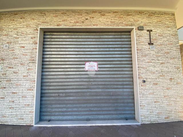 Locale Commerciale in affitto a Comunità montana della Valle Sabbia, Odolo