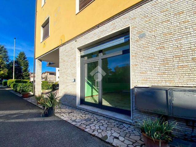Locale Commerciale in affitto a Comunità montana della Valle Sabbia, Odolo
