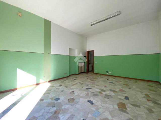 Locale Commerciale in affitto a Comunità montana della Valle Sabbia, Odolo