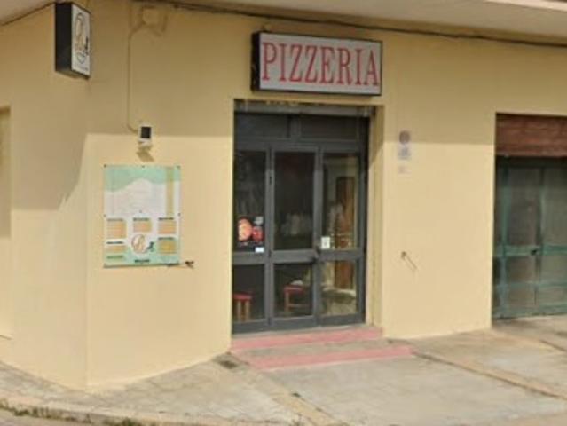 Locale Commerciale in affitto a Puglia, Lecce