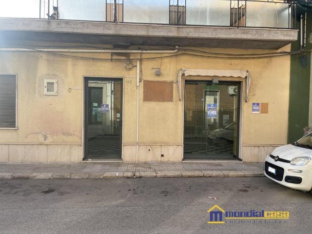 Locale Commerciale in affitto a Pachino, Siracusa