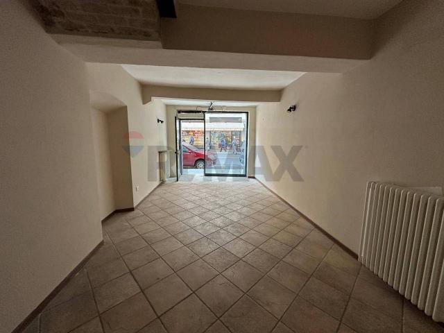Locale Commerciale in affitto a Sorbolo, Reggio Emilia