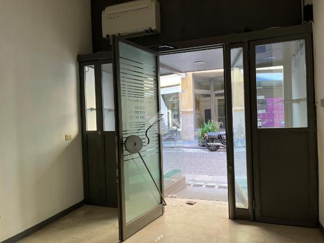 Locale Commerciale in affitto a Parma Centro, Sorbolo