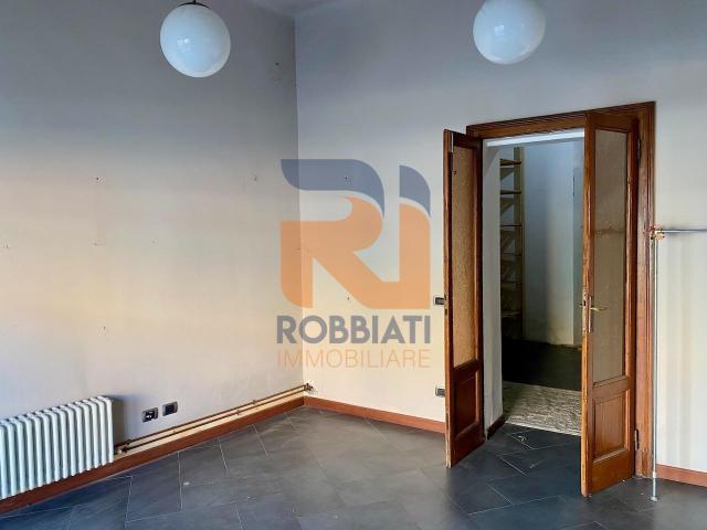 Locale Commerciale in affitto a San Giovannino, Pavia