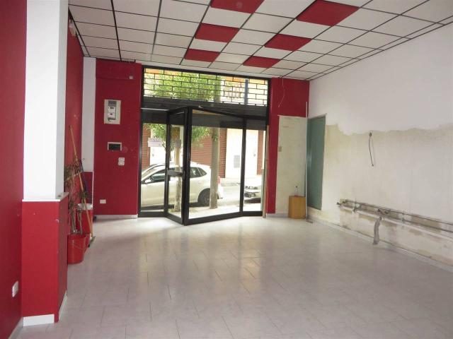 Locale Commerciale in affitto a Pedara, Sicilia