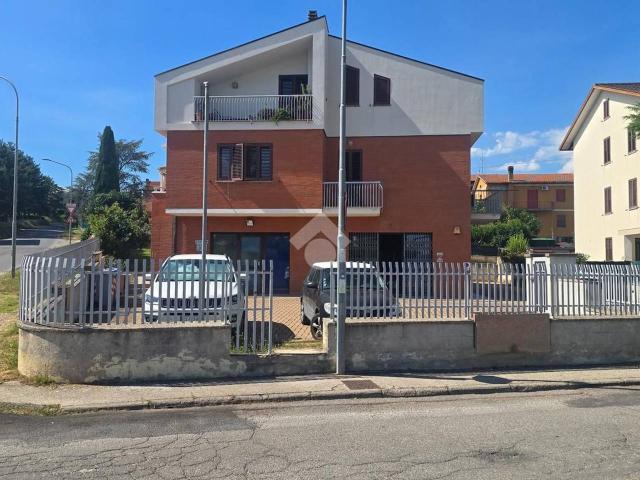 Locale Commerciale in affitto a Cenerente, Umbria