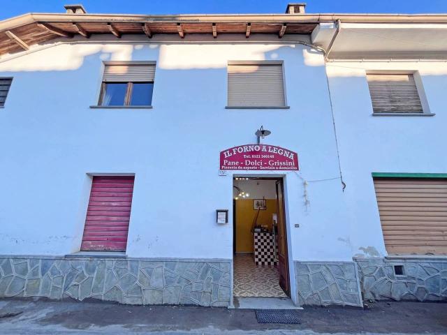 Locale Commerciale in affitto a Piemonte, Torino