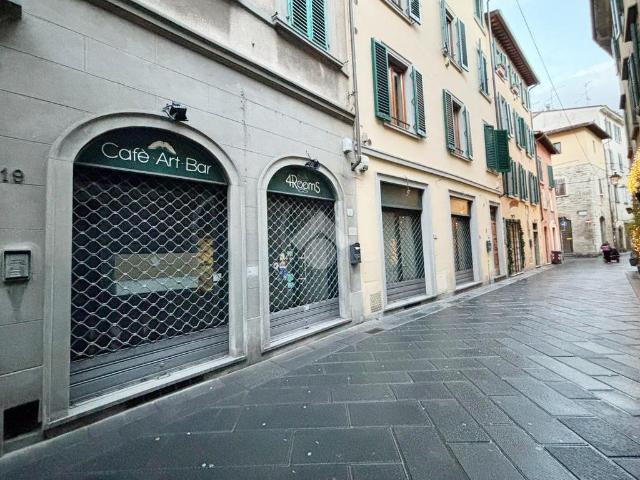 Locale Commerciale in affitto a Prato, il Cantiere