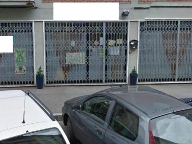 Locale Commerciale in affitto a Mezzana, Prato