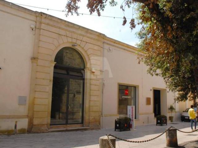 Locale Commerciale in affitto a Presicce, Puglia