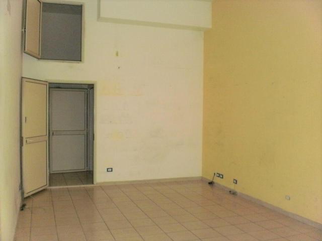 Locale Commerciale in affitto a Ragusa, Cappuccini