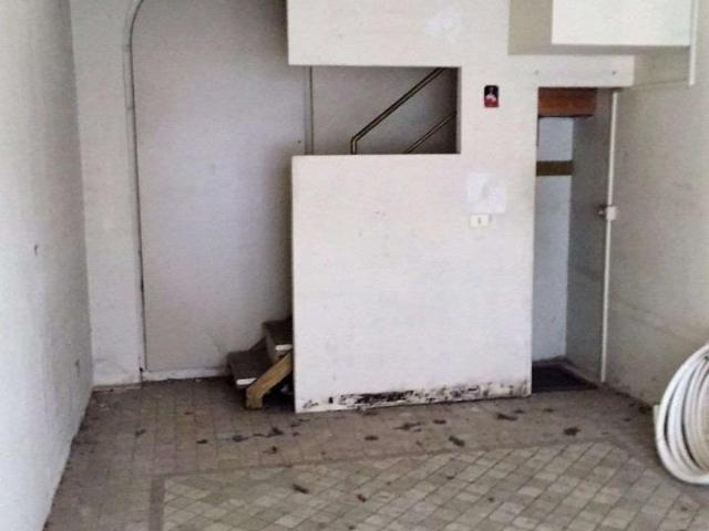 Locale Commerciale in affitto a San Nicolò, Re