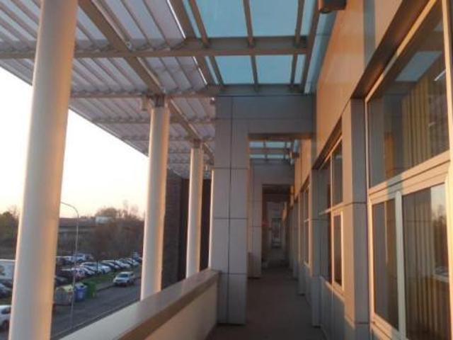 Locale Commerciale in affitto a Tondo, Re