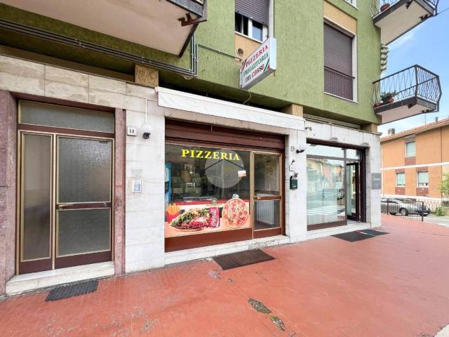 Locale Commerciale in affitto a Rezzato, Lombardia
