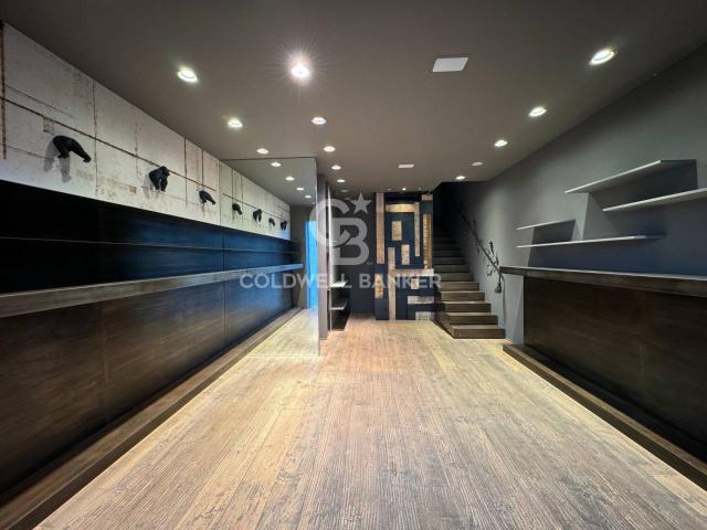 Locale Commerciale in affitto a Abissinia, Riccione