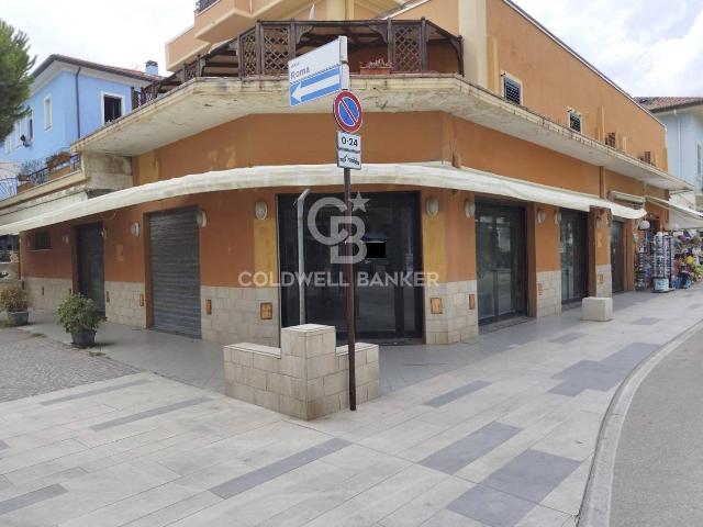 Locale Commerciale in affitto a Viserba Monte, Rimini