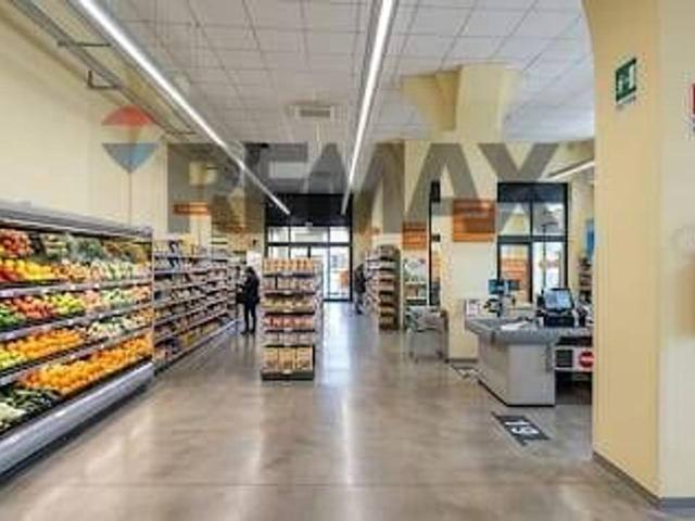Locale Commerciale in affitto a Riposto, Sicilia