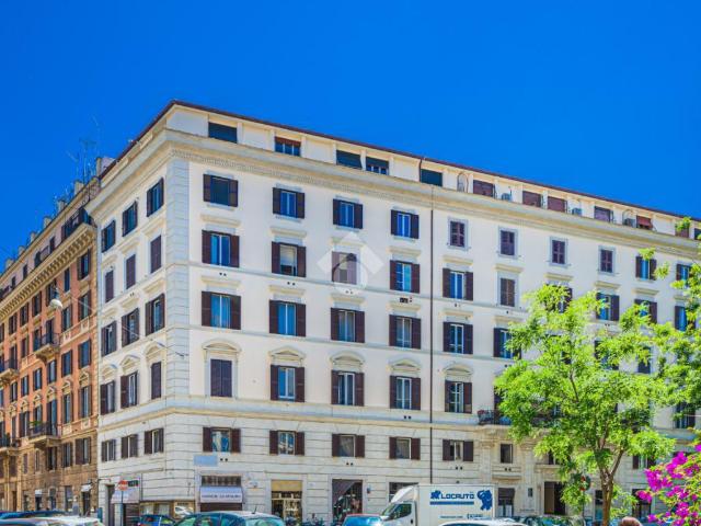 Locale Commerciale in affitto a Municipio Roma I, Roma Capitale