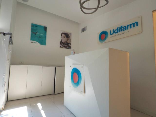 Locale Commerciale in affitto a Municipio Roma I, Roma Capitale