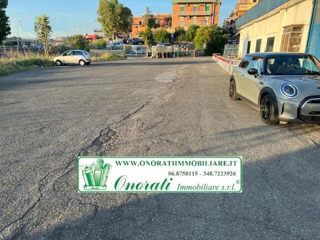 Locale Commerciale in affitto a Torrenova, Roma Capitale
