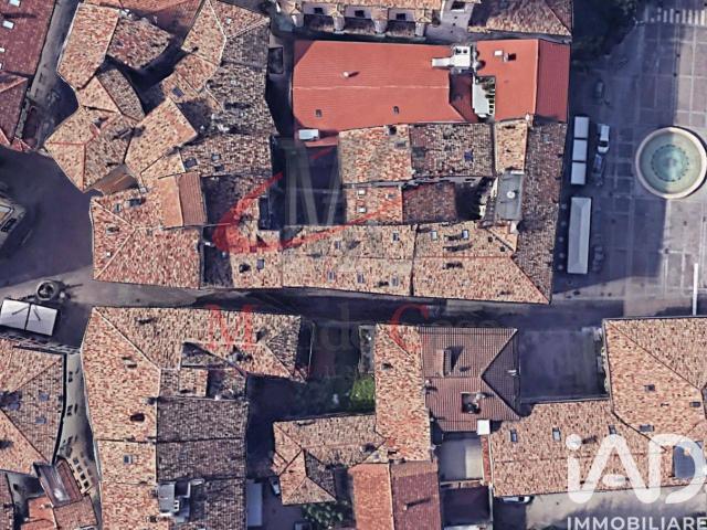 Locale Commerciale in affitto a Comunità della Vallagarina, Borgo Sacco