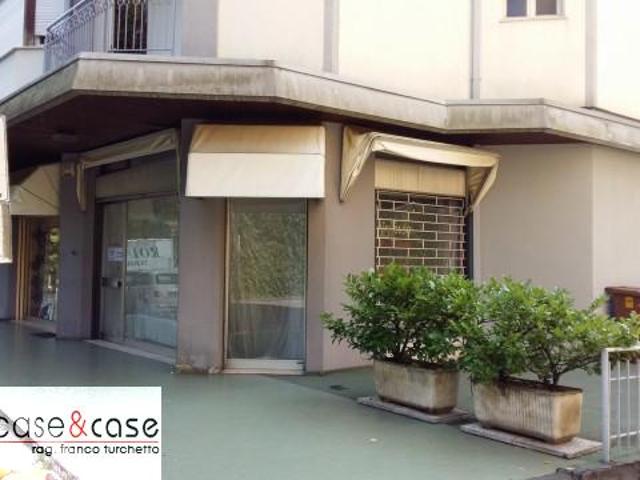 Locale Commerciale in affitto a Sacile, Friuli-Venezia Giulia