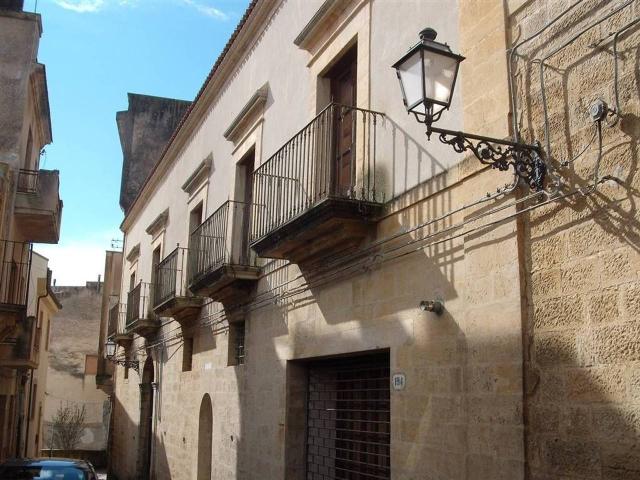 Locale Commerciale in affitto a Salemi, Sicilia