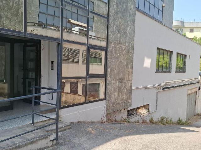 Locale Commerciale in affitto a Arbostella, Salerno