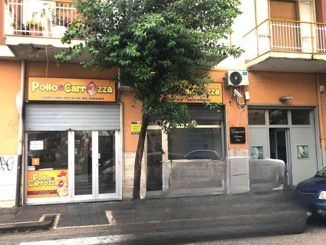 Locale Commerciale in affitto a Pastena, Salerno