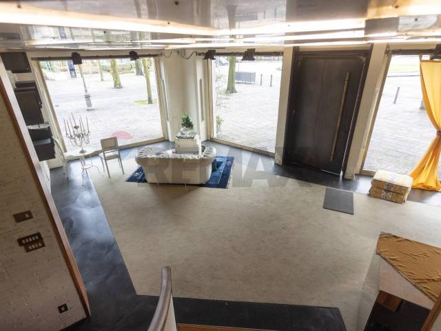 Locale Commerciale in affitto a Salsomaggiore Terme, Reggio Emilia