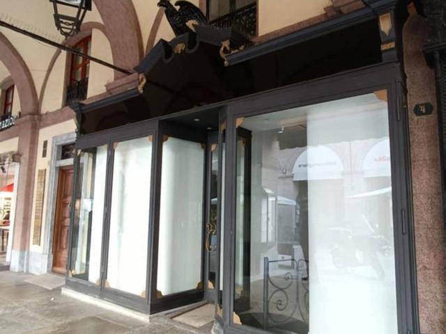 Locale Commerciale in affitto a Piemonte, Cuneo