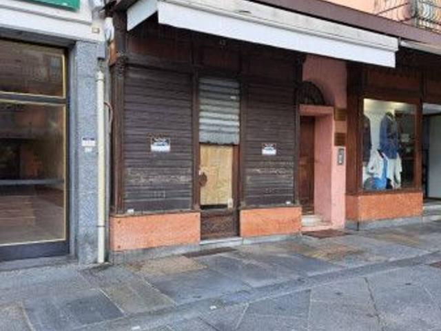 Locale Commerciale in affitto a Piemonte, Cuneo