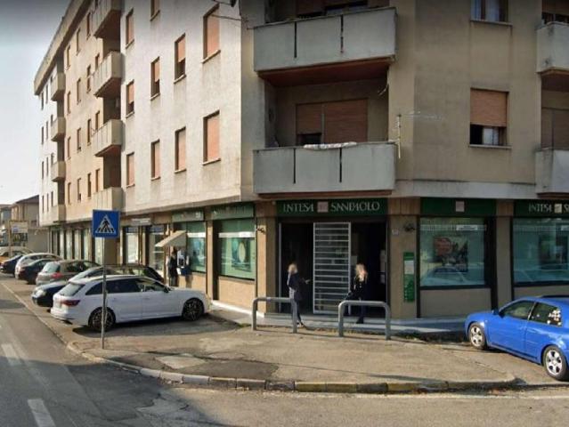 Locale Commerciale in affitto a San Fior, Veneto