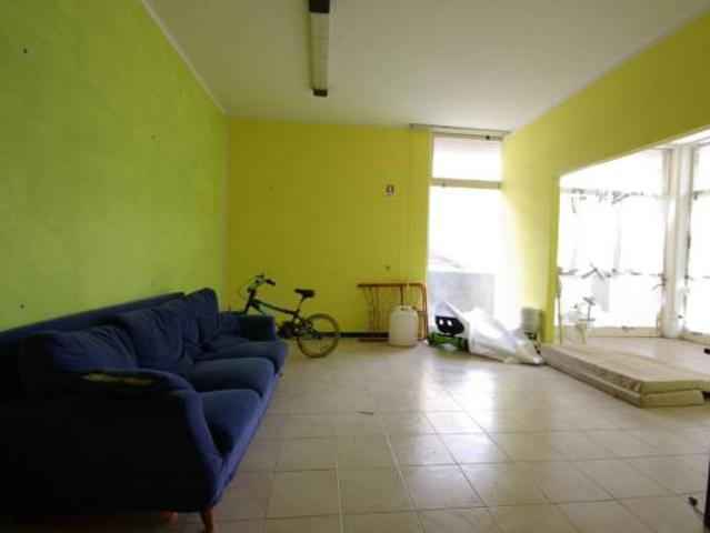 Locale Commerciale in affitto a San Giustino, Perugia