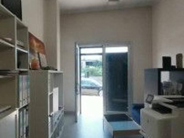 Locale Commerciale in affitto a San Marcellino, Campania