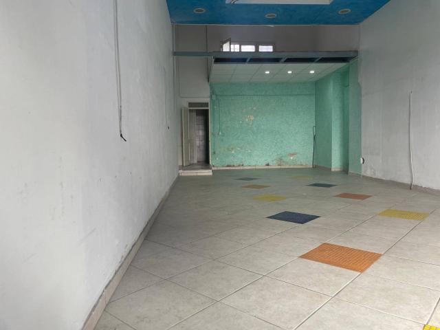 Locale Commerciale in affitto a Puglia, Lecce