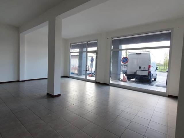 Locale Commerciale in affitto a Unione Comuni Modenesi Area Nord, San Prospero