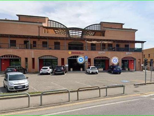 Locale Commerciale in affitto a Unione Comuni Modenesi Area Nord, San Prospero