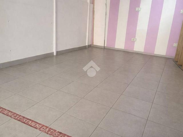 Locale Commerciale in affitto a Puglia, Foggia