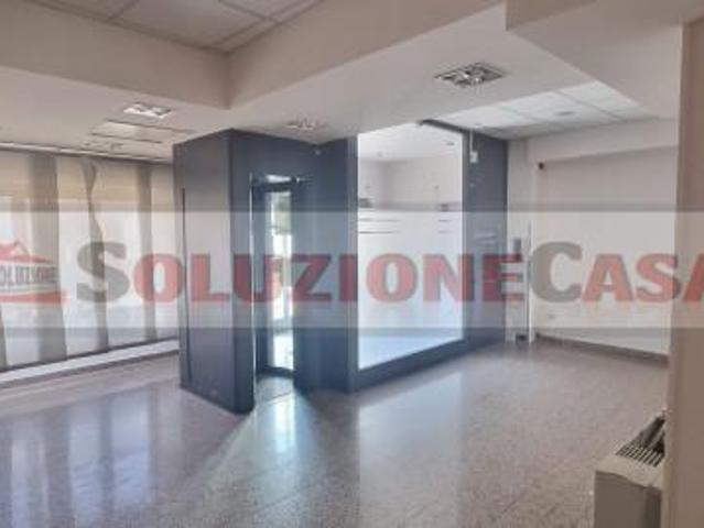 Locale Commerciale in affitto a Sant'Alessio Village, Sant'alessio Siculo