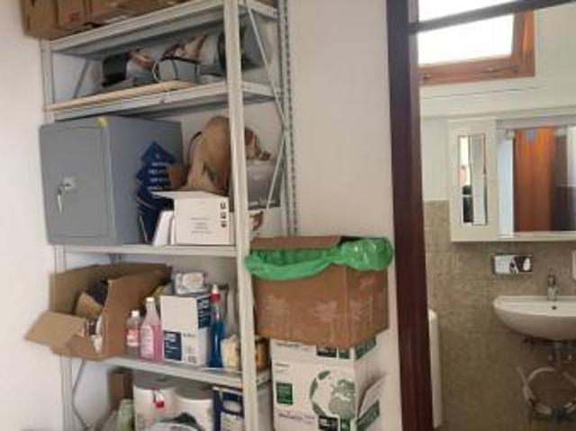 Locale Commerciale in affitto a Unione di comuni Valmarecchia, Santarcangelo Di
