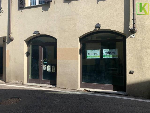 Locale Commerciale in affitto a Volta-Prealpi, Saronno