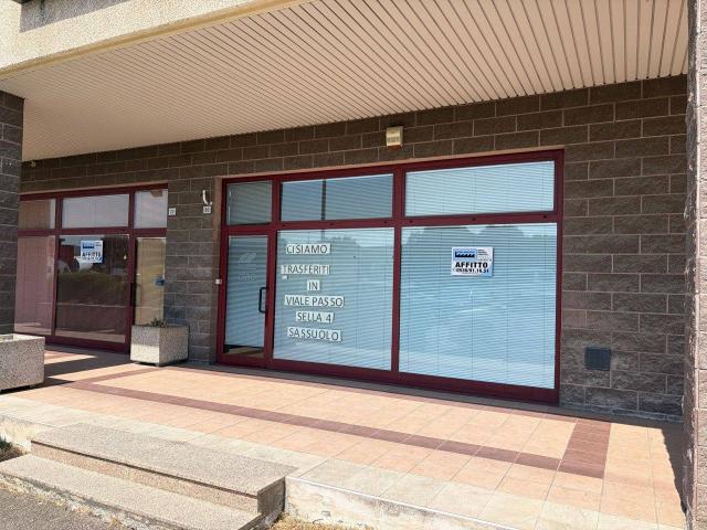Locale Commerciale in affitto a Unione dei comuni del Distretto Ceramico, Sassuolo