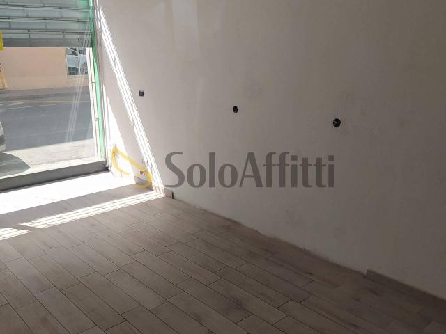 Locale Commerciale in affitto a Unione dei comuni del Distretto Ceramico, Sassuolo