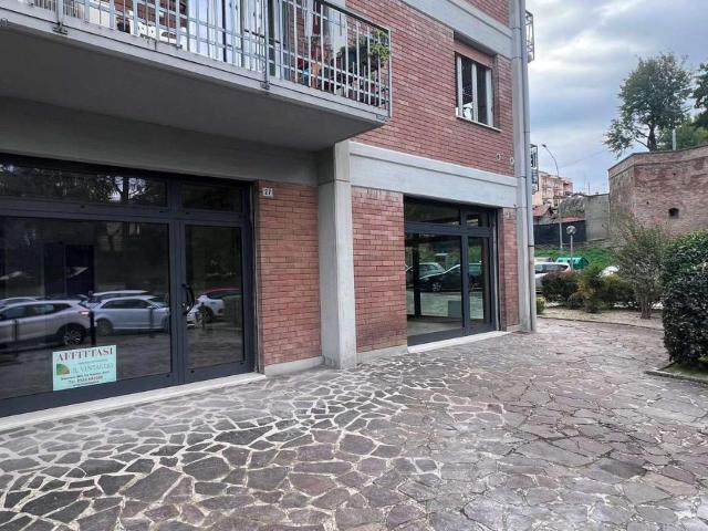 Locale Commerciale in affitto a Unione dei comuni del Distretto Ceramico, Sassuolo