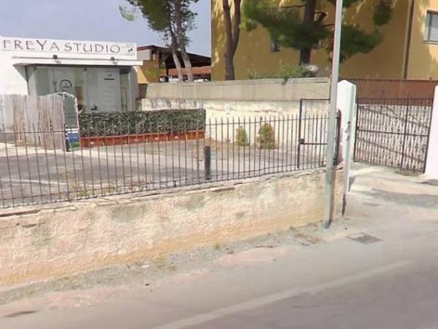 Locale Commerciale in affitto a Siracusa
