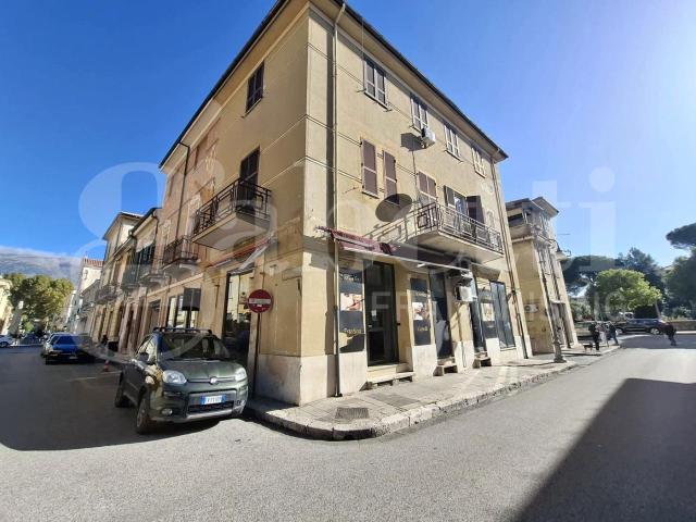 Locale Commerciale in affitto a Sora, Lazio
